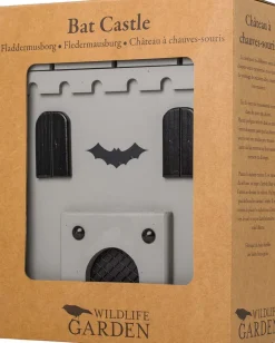 Abri château à chauve-souris en bois