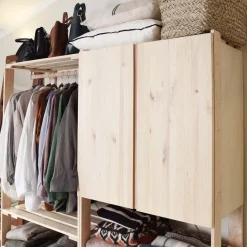 Armoire de rangement en pin massif Nova (76.5 x 40.5 x 79.5 cm)