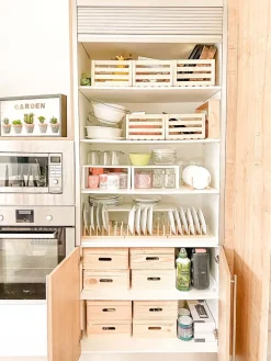 Boîte de rangement en pin massif avec couvercle (Taille 1)