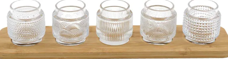 Bougeoirs en verre avec support en bambou