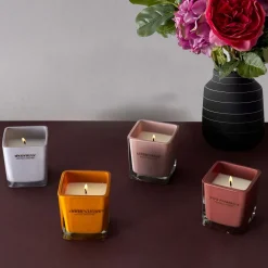 Bougie parfumée carrée Nude 7 cm (Rose des bois)