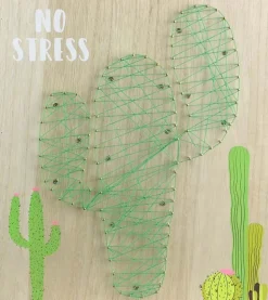 Cactus lumineux sur chassis en bois no stress 35 cm