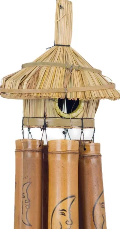 Carillon en bois avec cabane