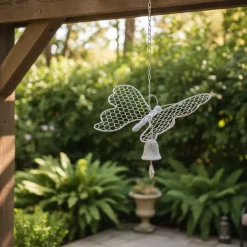 Cloche de jardin papillon blanc patiné
