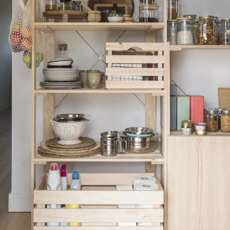 Etagère en pin massif Nova (76.5 x 38.5 x 174.5 cm)