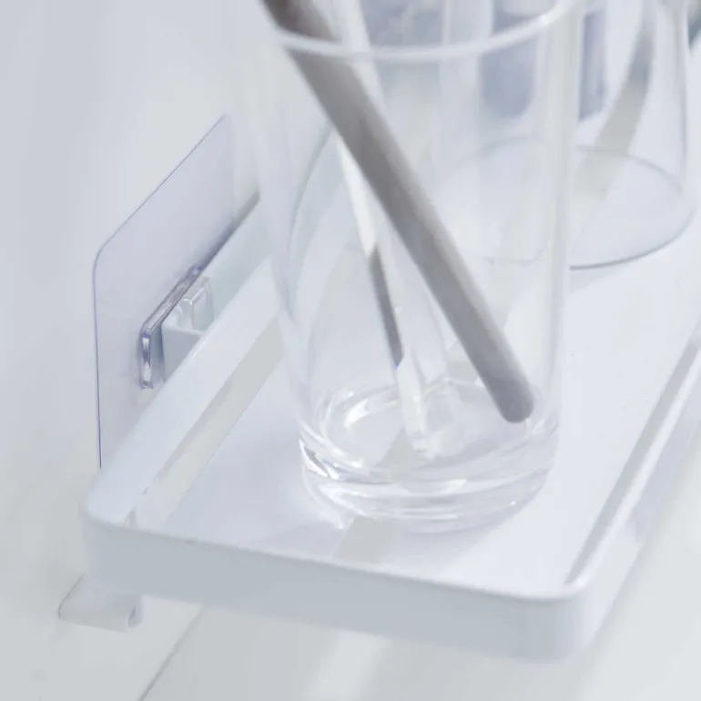 Etagère murale pour produits salle de bain Tower