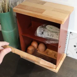 Garde-manger en acier galvanisé et bois