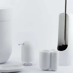 Gobelet avec porte brosse à dents