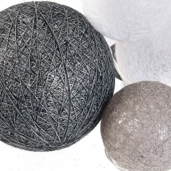 Guirlande lumineuse boules colorées 10 leds multi-tailles (Gris)