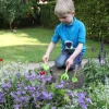 Kit petit jardinier accessoires pour enfant en métal (Gants + petits outils + brouette + arrosoir)