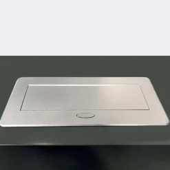 Multiconnecteur pour bureau Atom 26 (Aluminium)