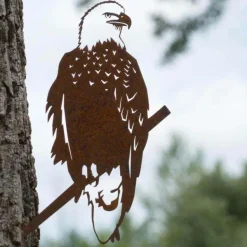 Oiseau sur pique aigle en acier corten