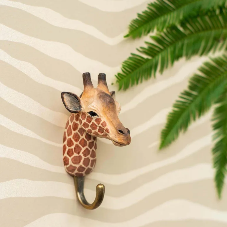 Patère animal en bois sculpté à la main et métal (Girafe)