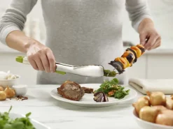 Pince en acier avec reposoir intégré Elevate steel