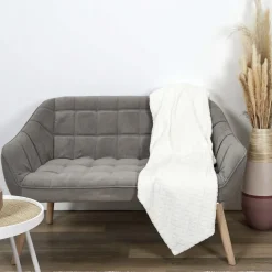 Plaid embossé en polyester 140 x 200 cm (Beige)