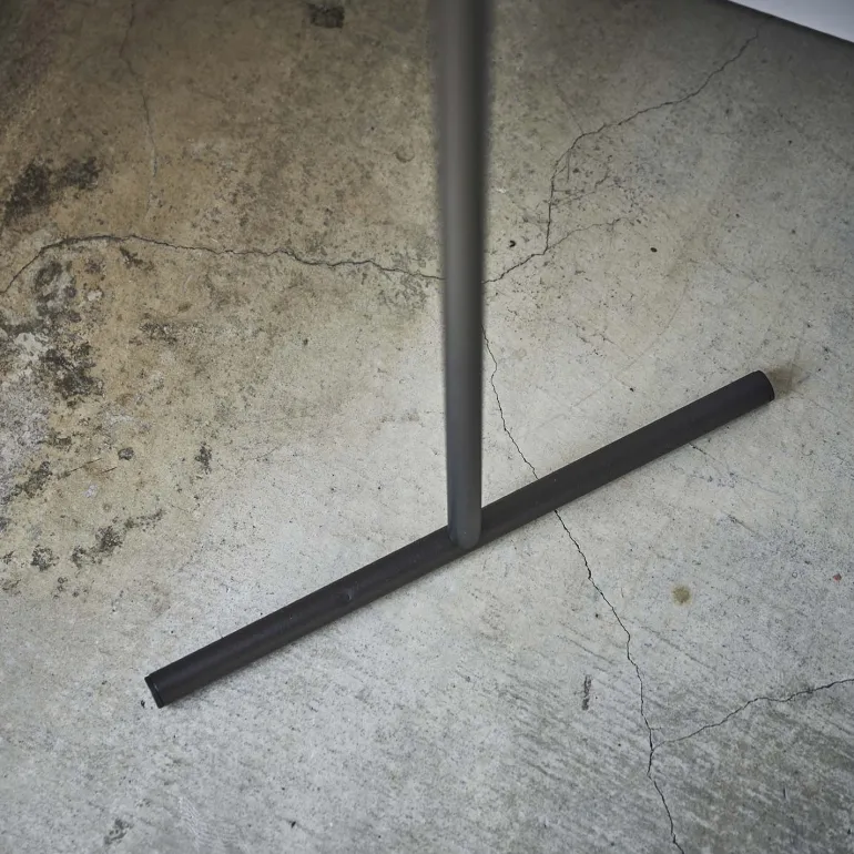 Porte manteau d'angle en métal Corner (Noir)