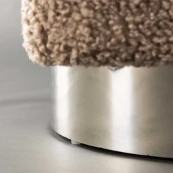 Pouf carré en polyester et acier Newton (Marron)