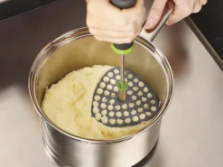 Presse-purée pliable ergonomique Delta