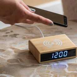 Réveil led avec chargeur téléphone intégré Fat