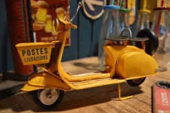 Scooter décoratif en métal Livraisons