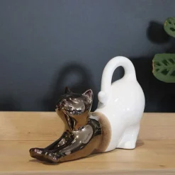 Statuette chat allongé en céramique Zoya (Blanc et or)