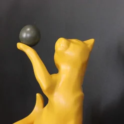 Statuette en céramique chat avec balle Shadow (Jaune)