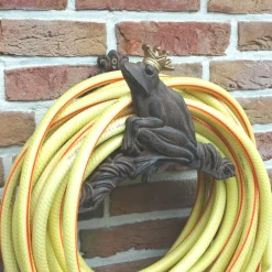 Support tuyau d'arrosage grenouille couronnée
