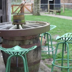 Tabouret avec assise de tracteur en métal (Vert)